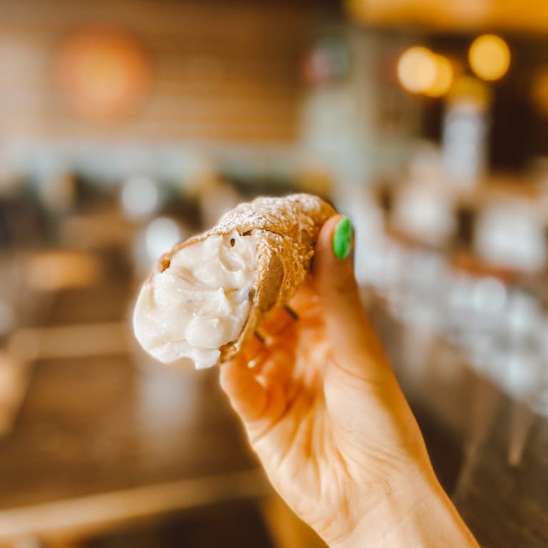 Cannoli & Vanilla Cream.