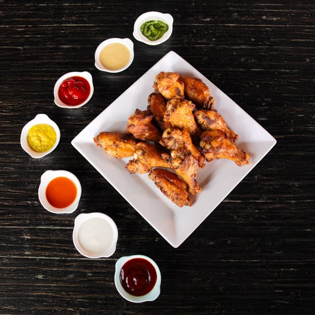 6 JUMBO WINGS + A TO-GO COKE.