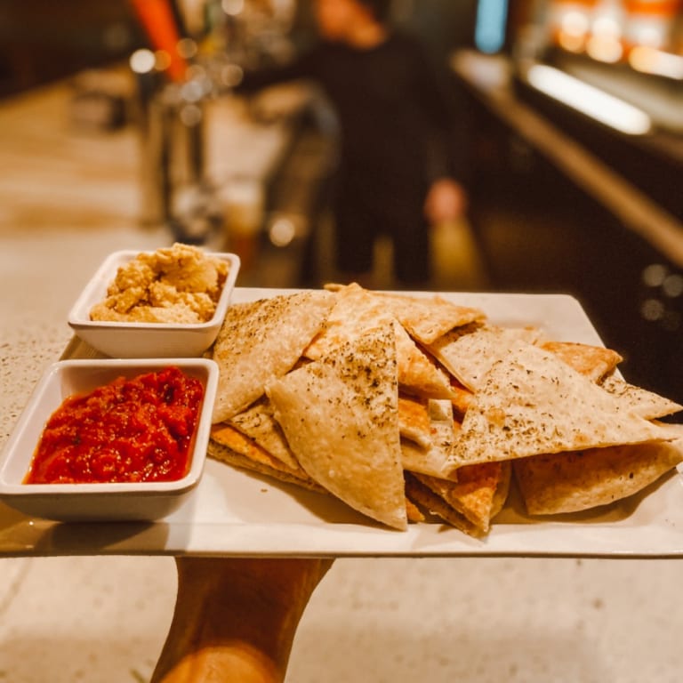Flatbread & Dips.