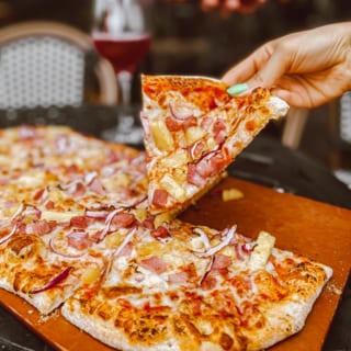 Hawaiian Pizza