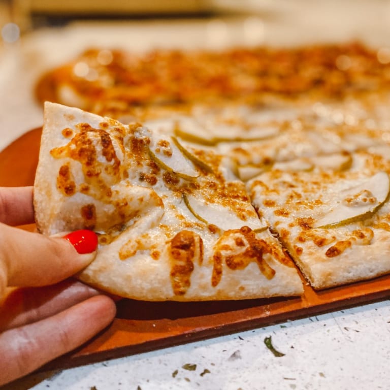 Pear & Gorgonzola Pizza.
